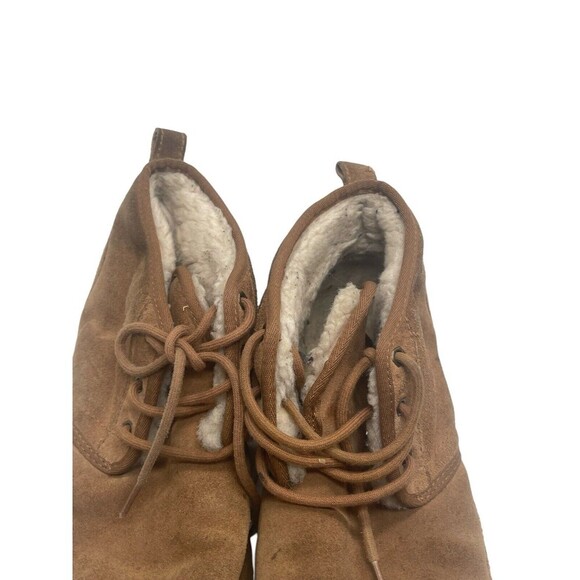 UGG Neumel Suede Womens Sz 11 Men’s Sz 9Chukka Boots Chestnut Brown Lace-Up Logo - Picture 4 of 16
